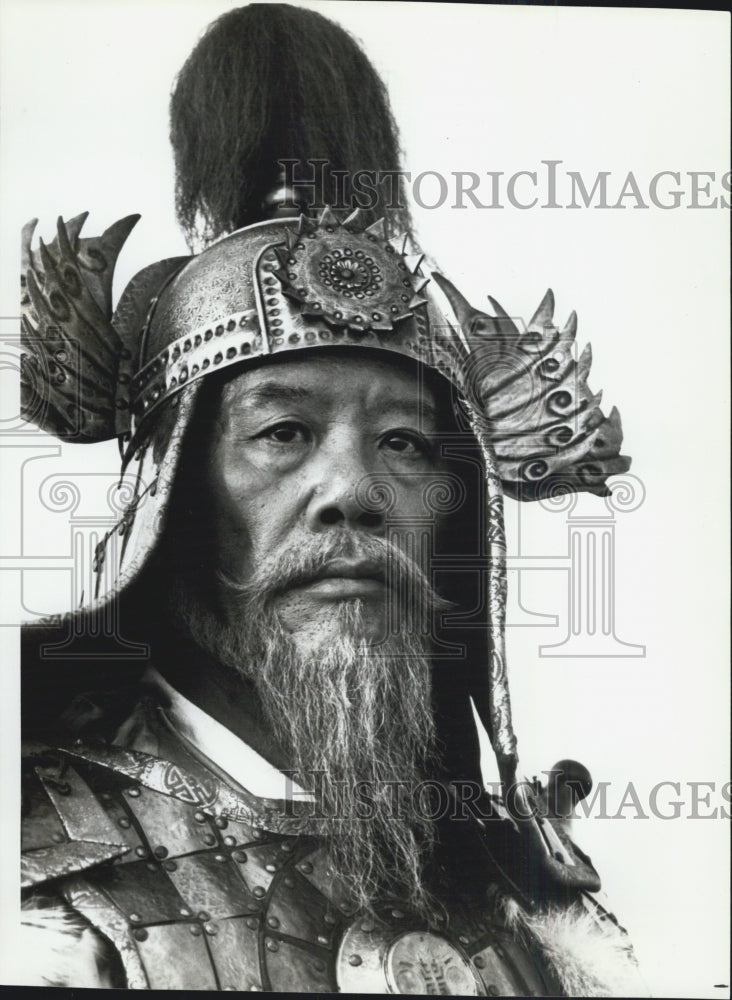 1982 Press Photo Ying Ruocheng in &quot;Marco Polo&quot; - Historic Images