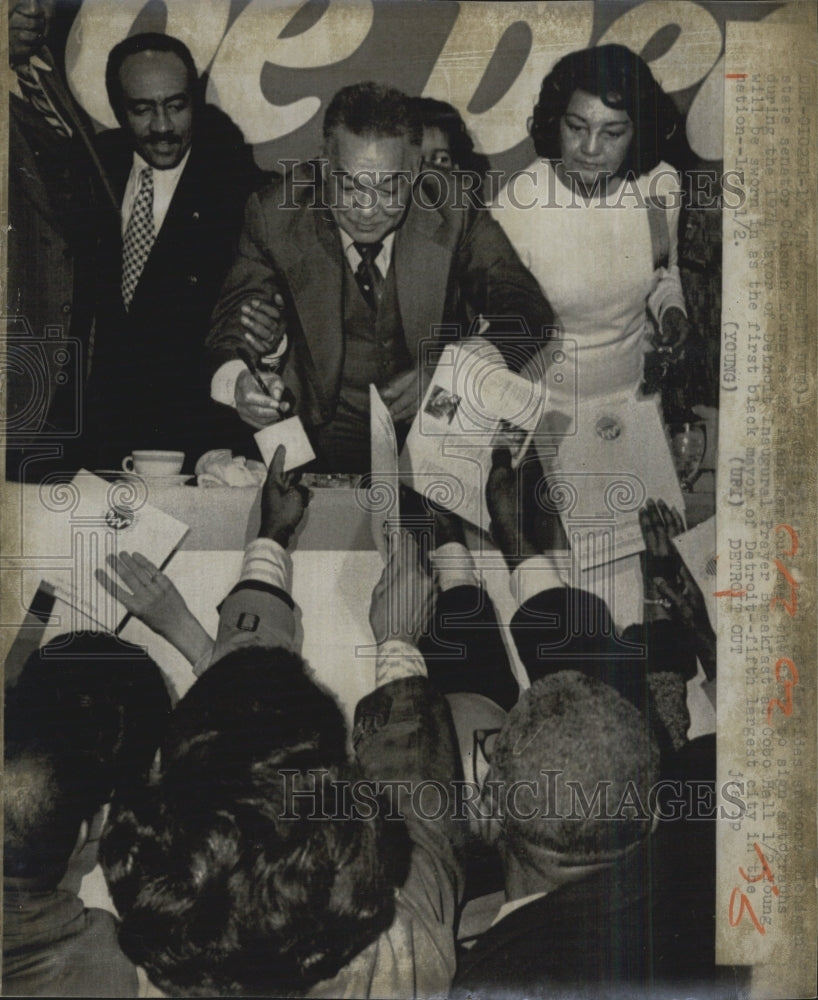 1974 Coleman Young office mayor Detroit - Historic Images