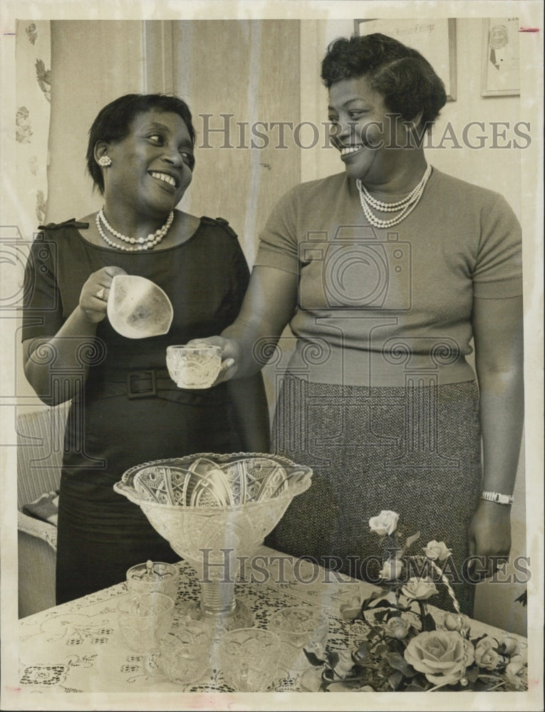 1962 Mrs. Lucille Hawkins & Mrs. Rosa Williams,left, - Historic Images