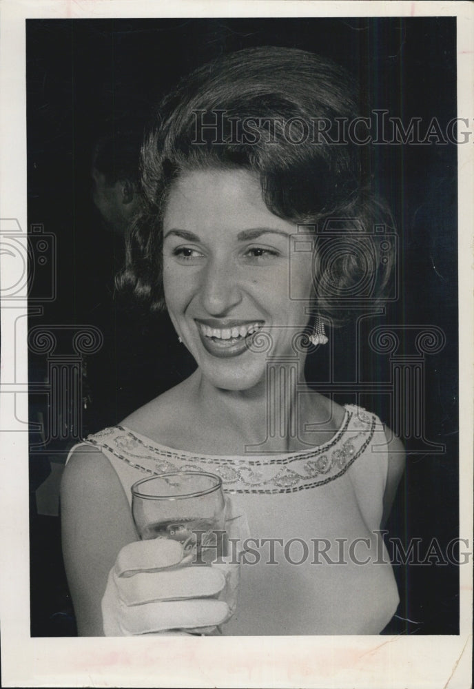 1965 Mrs Douglas Maddox - Historic Images