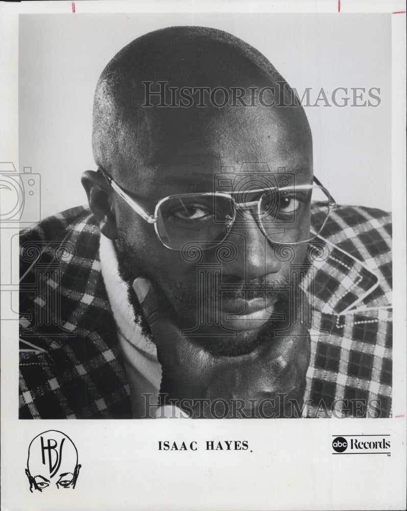 1975 American Songwriter, Musician, Singer And Actor Isaac Hayes - Historic Images