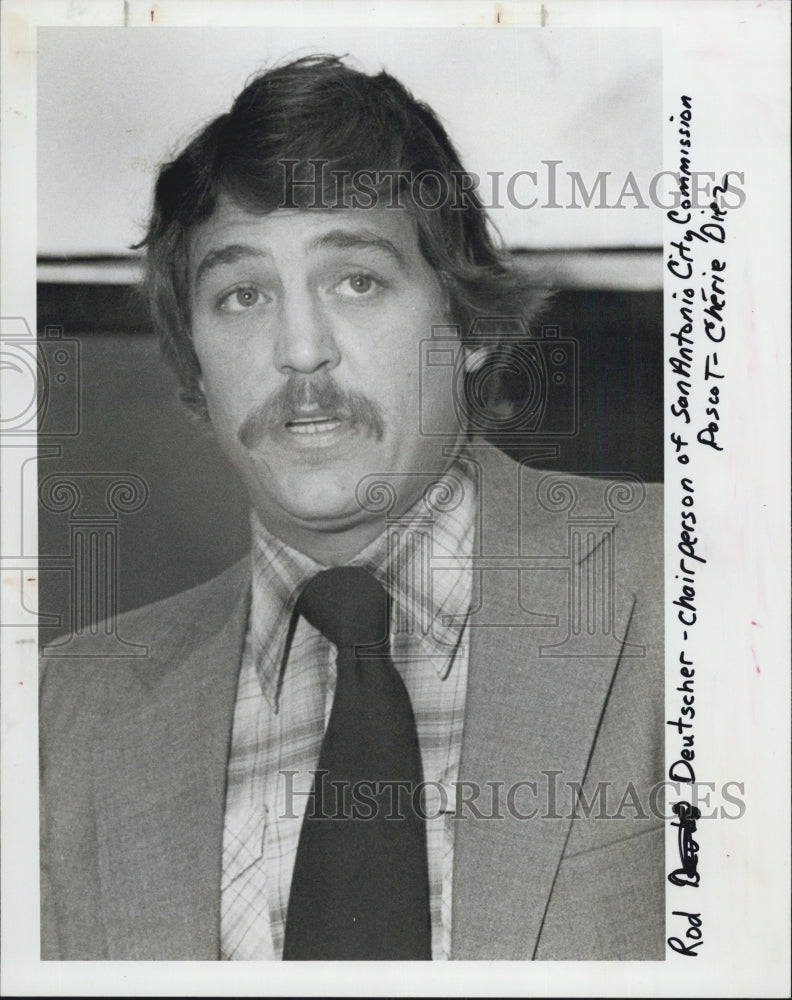 1981 Press Photo Rod Deutacher San Antonio City Commission Chairman - Historic Images