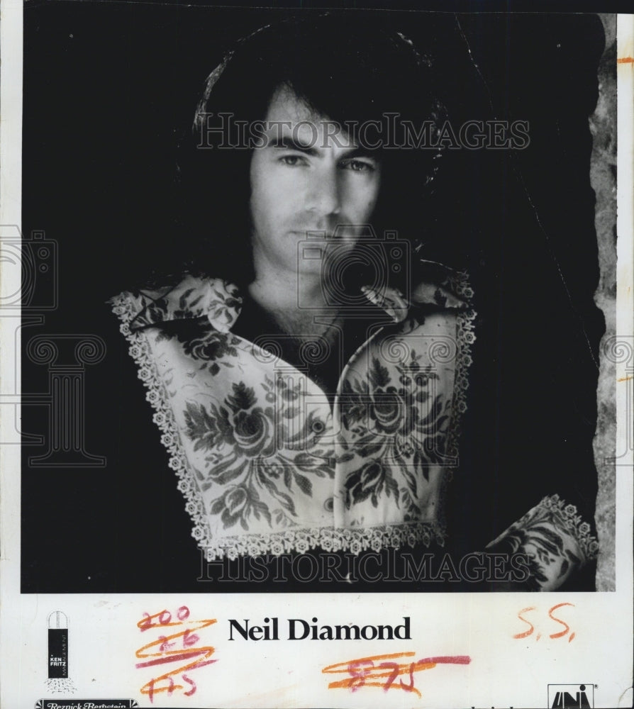 Press Photo Neil Diamond Singer - Historic Images