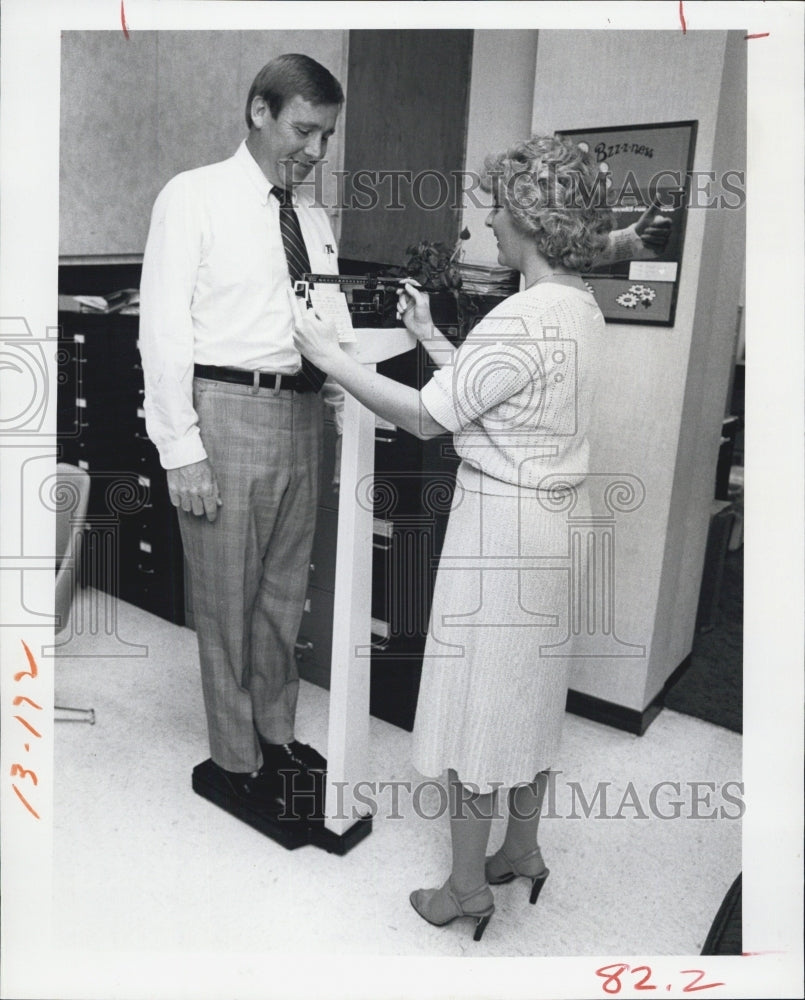 1981 Press Photo John Dew, Biggest Weight Loss in his Law Firm - Historic Images