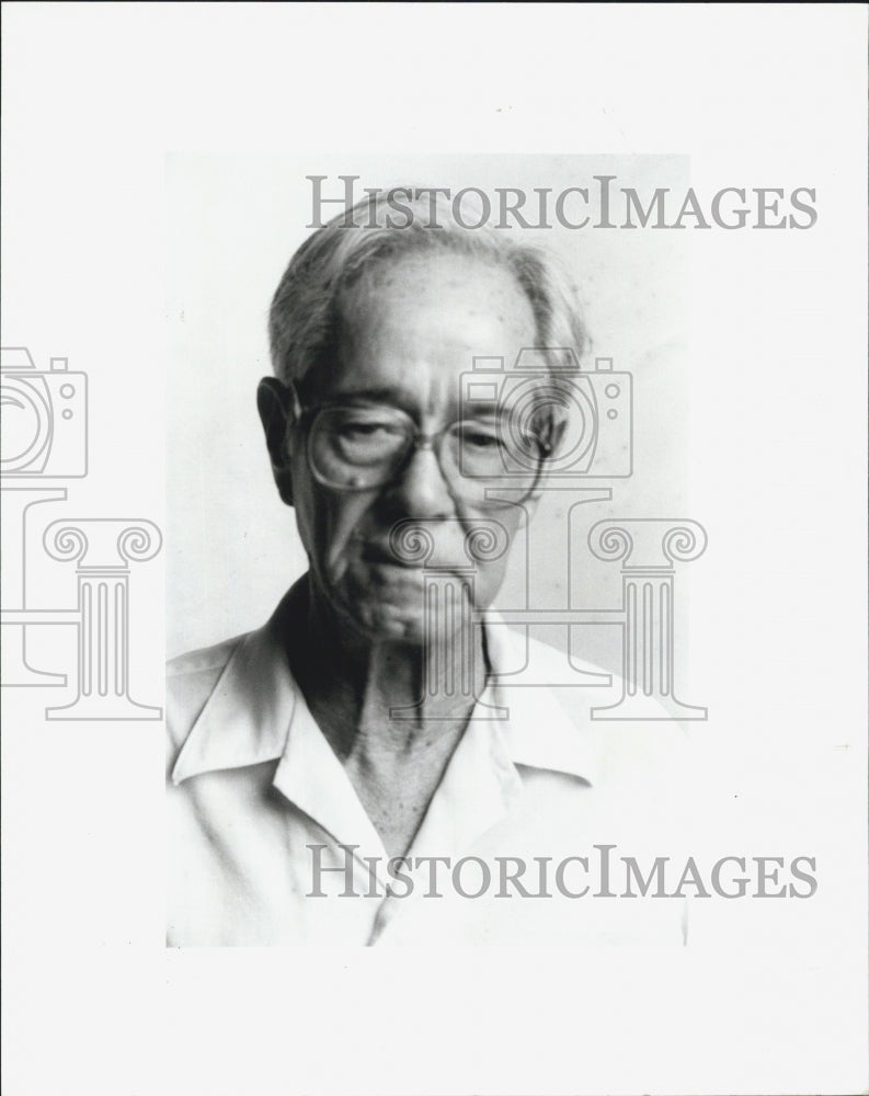 1992 Press Photo Artist Tom Derbury - Historic Images