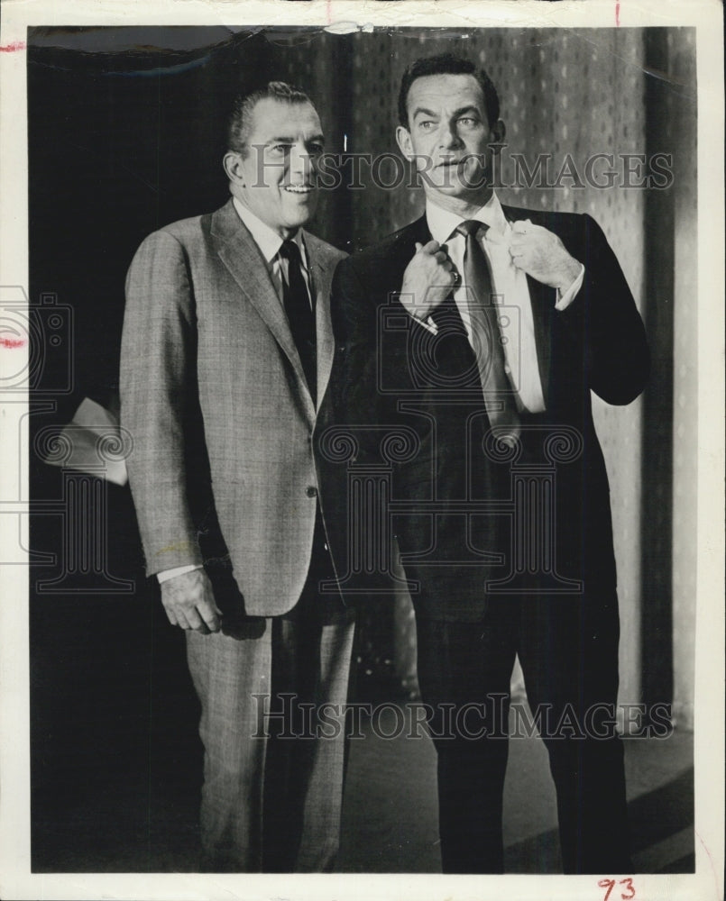 Press Photo Monologist Jack Carter with Ed Sullivan on &quot;The Ed Sullivan Show&quot; - Historic Images