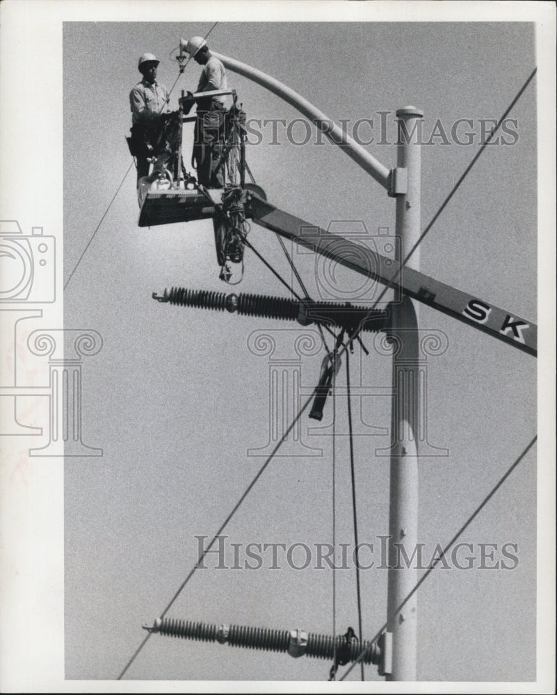 1971 Heights of high-voltage power - Historic Images