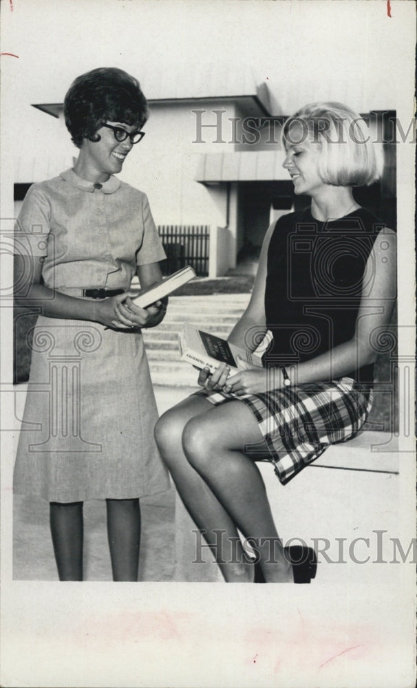1967 Janette Gietek & Linda Underhill of Florida Southern College - Historic Images