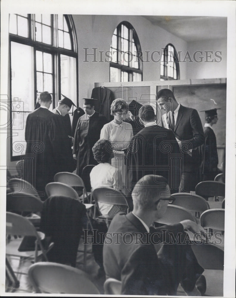Press Photo Florida Presbyterian College graduation - Historic Images