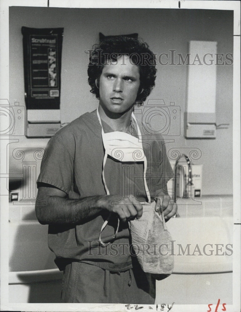 1979 Press Photo Gregory Harrison Trapper John MD - Historic Images