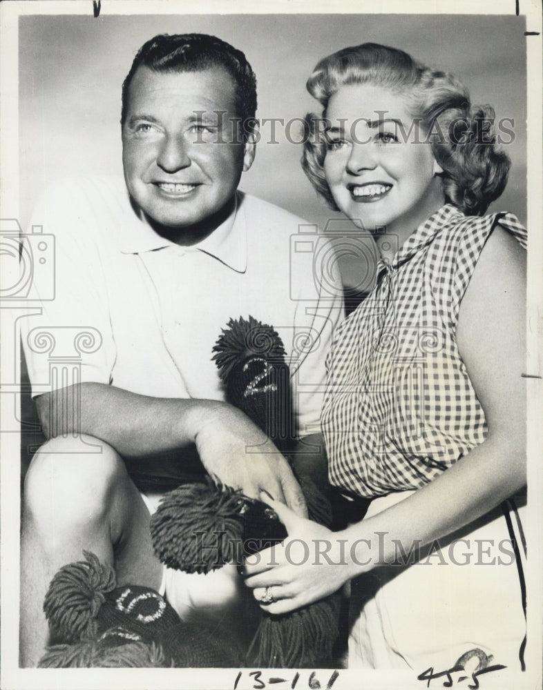 1954 Press Photo Phil Harris Alice Faye radio show - Historic Images