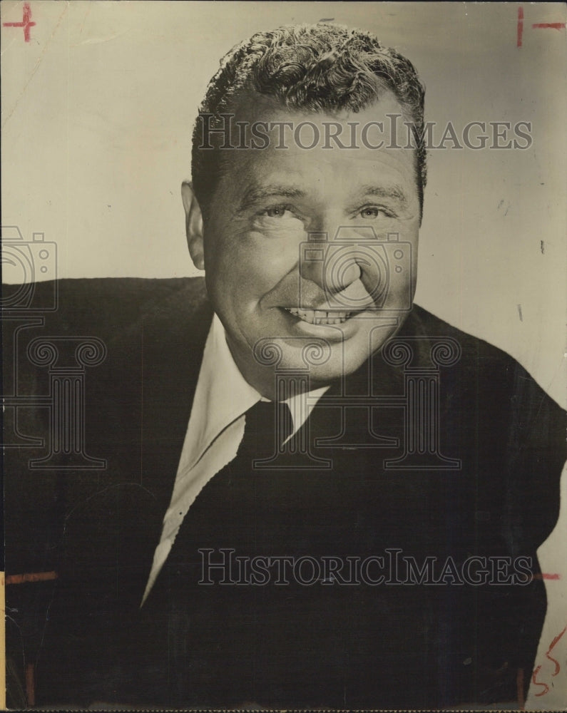 1969 Phil Harris the man in the picture. - Historic Images