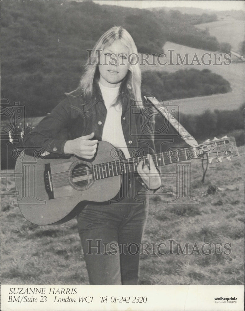 Press Photo Suzanne Harris - Historic Images