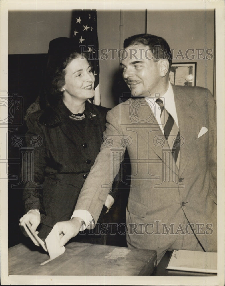 Press Photo Governor Thomas E. Dewey and wife. - Historic Images