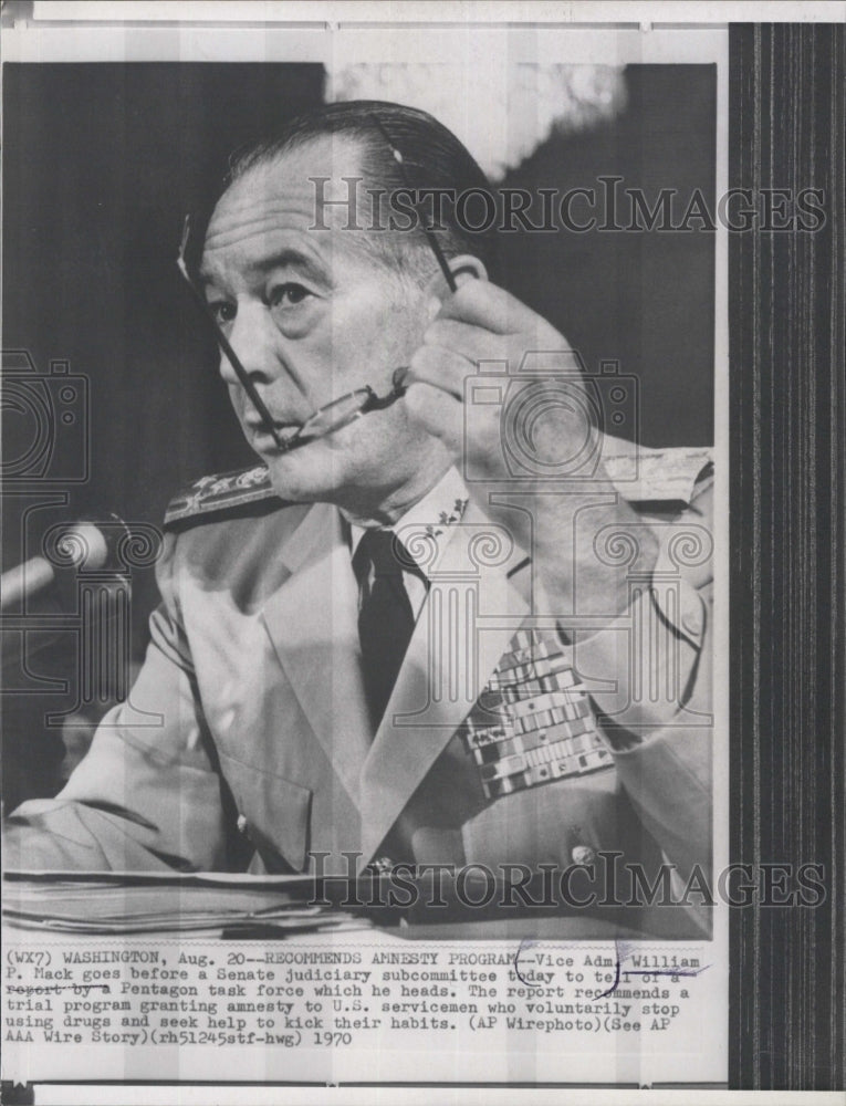 1971 Press Photo Vice Admiral William P. Mack Before Senate Judiciary Committee - Historic Images