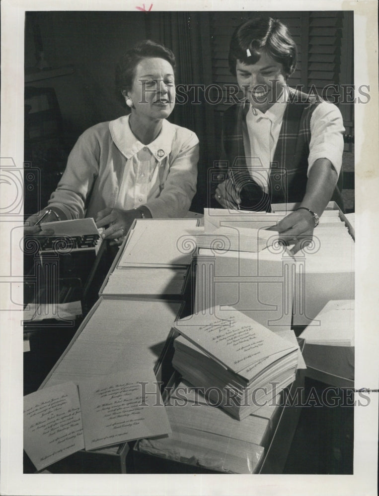 1961 Jennifer Mack And Mother Mrs. Robert J Mack Address
Invitations - Historic Images