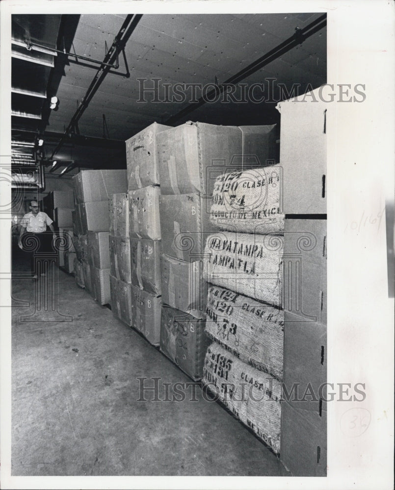 Press Photo Cigar Industry - Historic Images