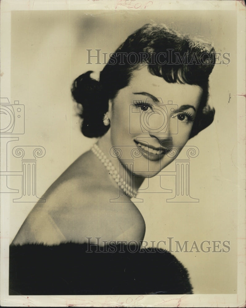 1960 Gisèle MacKenzie Actress Singer - Historic Images