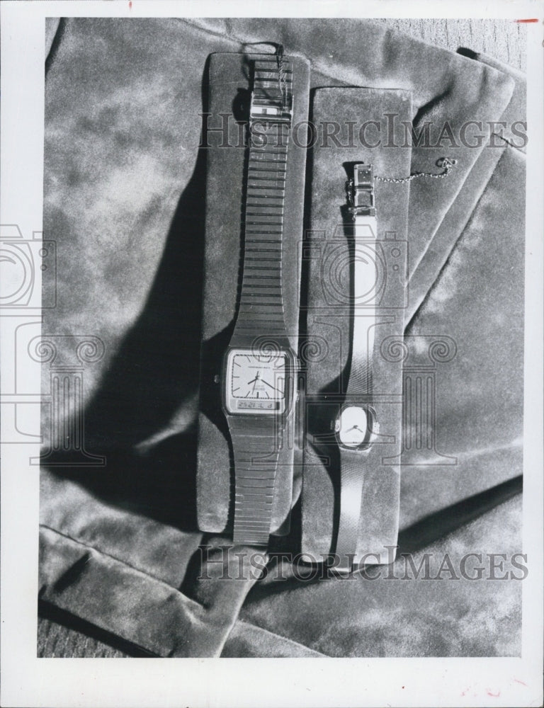 1980 Press Photo Seiko Quartz with Diamond. - Historic Images