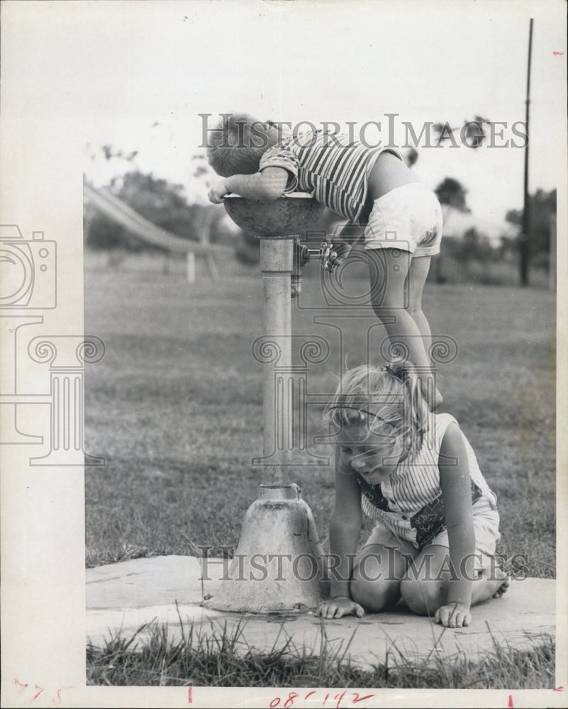 1966 Press Photo Phyllis Turmire, Age 7 David Blair, Age 3 At Playground - Historic Images