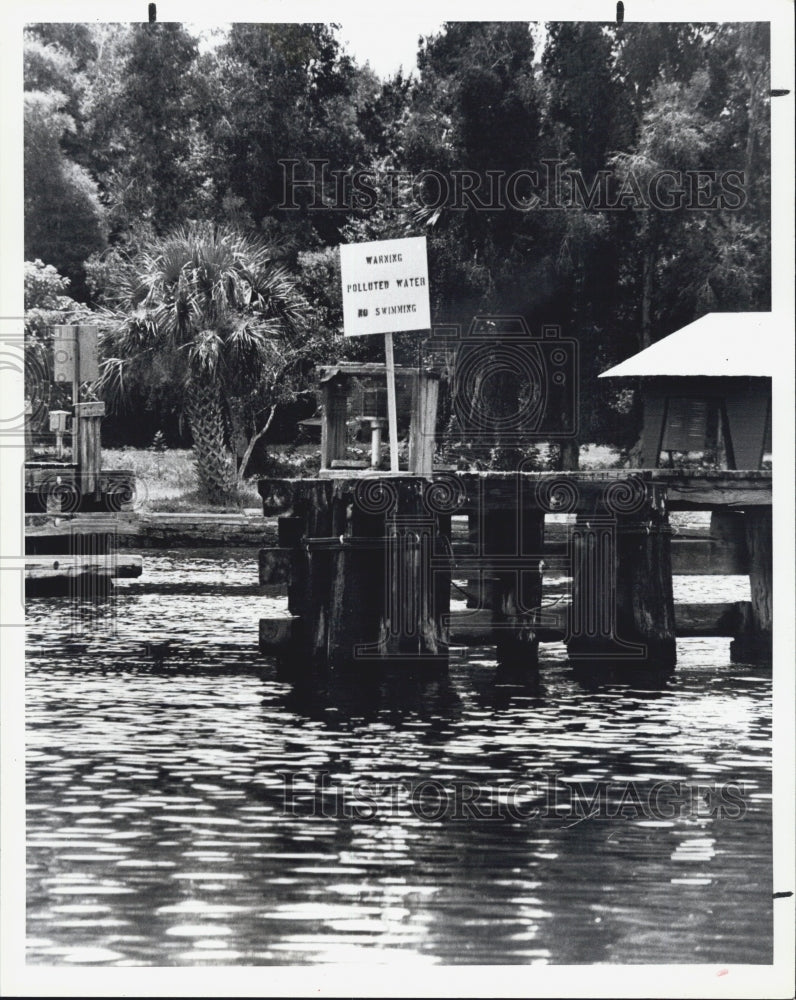 1979 Press Photo Tampa Florida Water Pollution - Historic Images