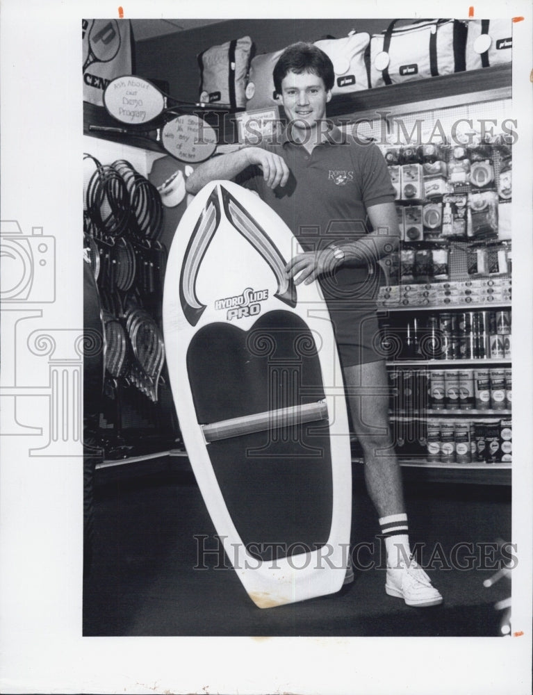 1982 Press Photo Surf Shop - Historic Images