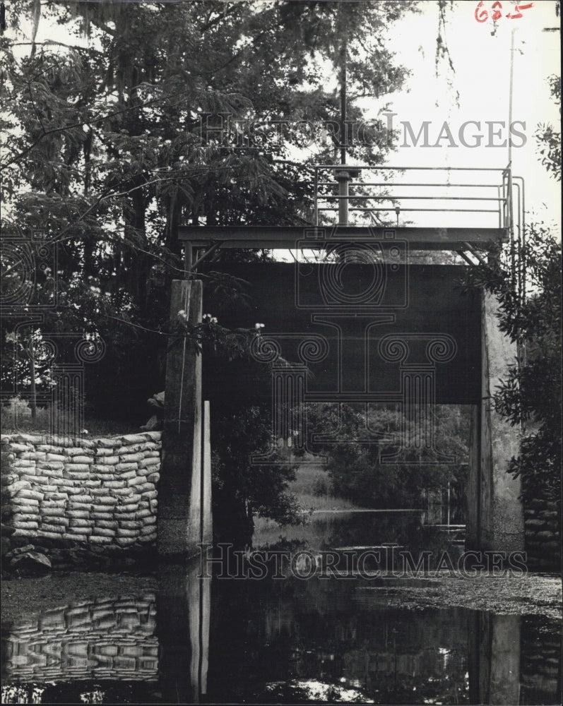 1979 Press Photo control structure installed 15 years ago operated Swiftmud - Historic Images