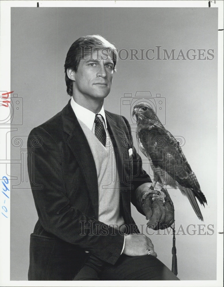 1986 Press Photo Simon MacCorkindale in "Manimal" - Historic Images