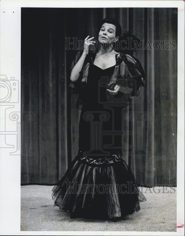 1974 Roberta MacDonald as La Mome Pistache in &quot;Can Can&quot; - Historic Images