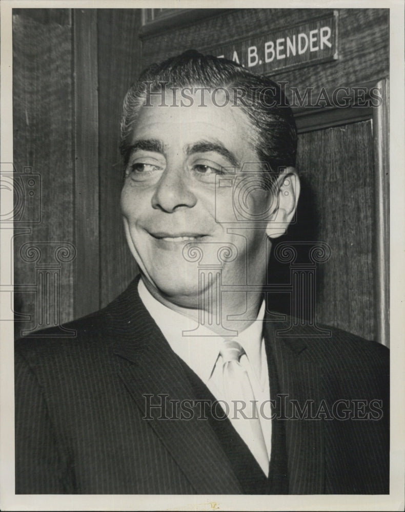 Press Photo Robert Strauss - Historic Images