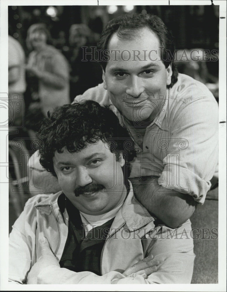 1987 Press Photo John Kapelos in &quot;Glory Days&quot; - Historic Images