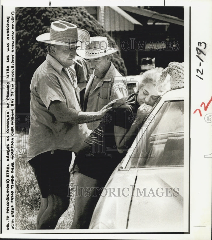 1980 Press Photo Ethel Kangas Overcome By Grief Over Hearing Of Murdered Son - Historic Images