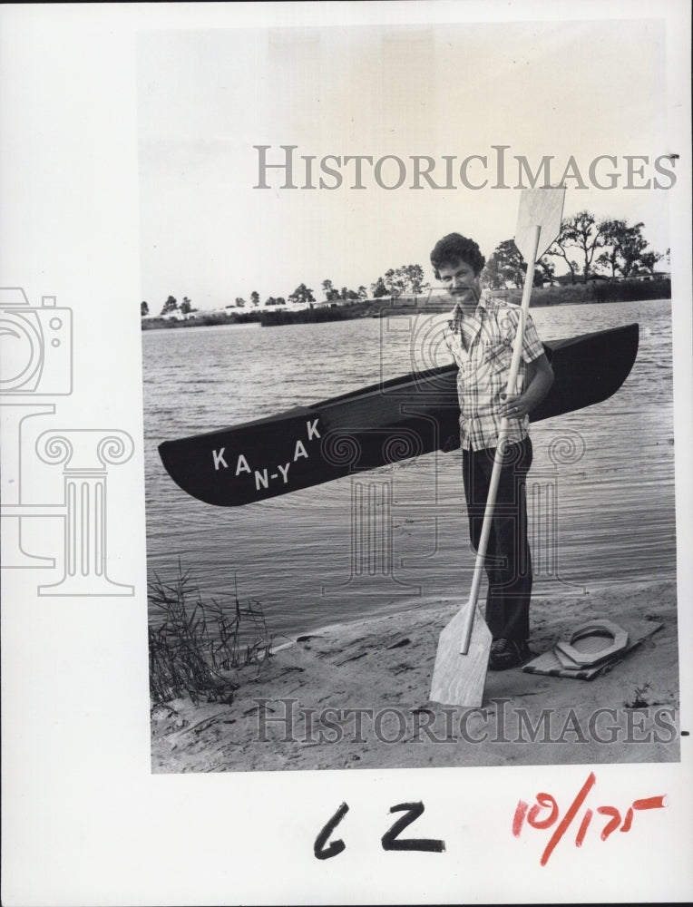 1979 Press Photo Bob Kanyok & Canoe - Historic Images