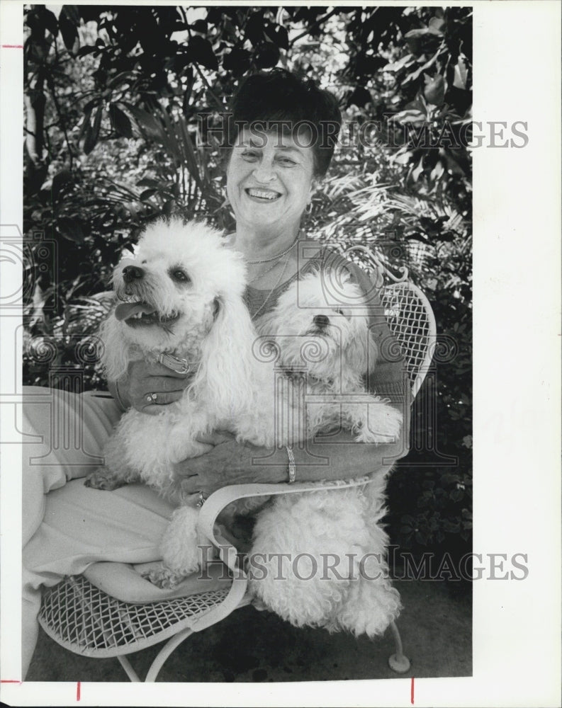 1986 Press Photo Judy Wittenberg and her poodles - Historic Images