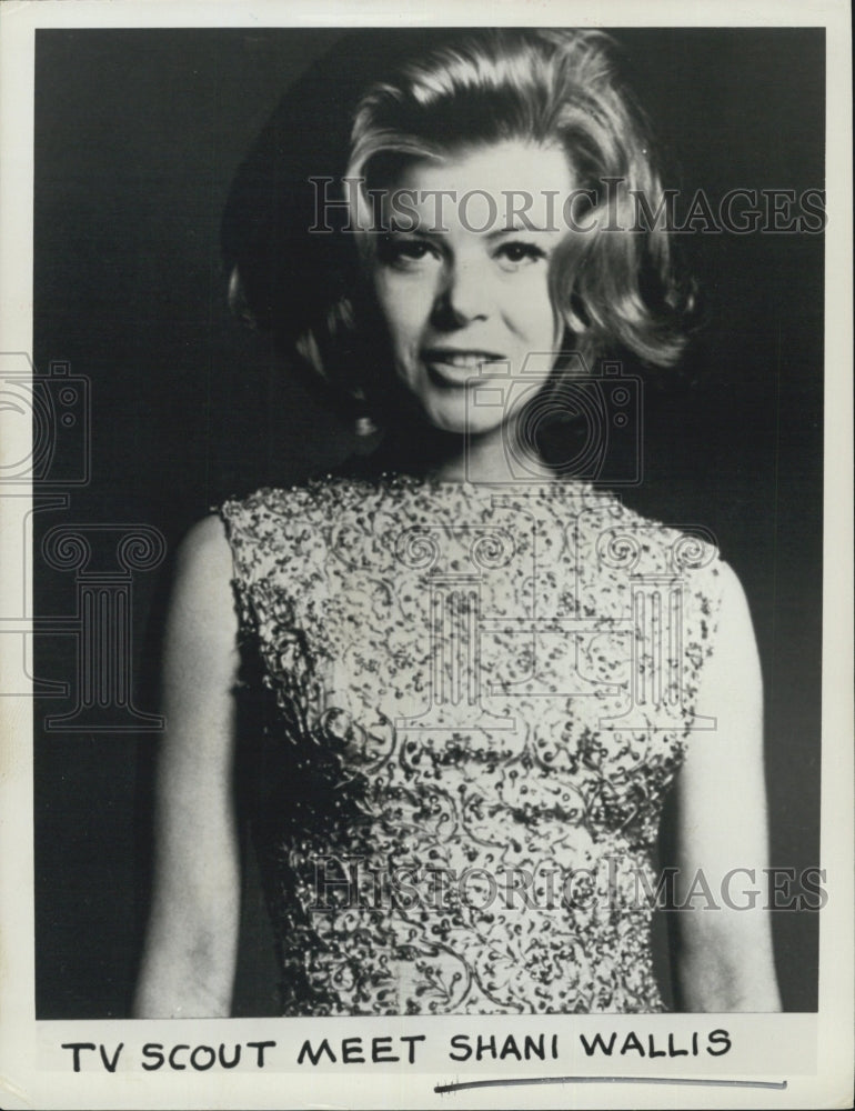 1968 Shani Wallis English actress and singer. - Historic Images