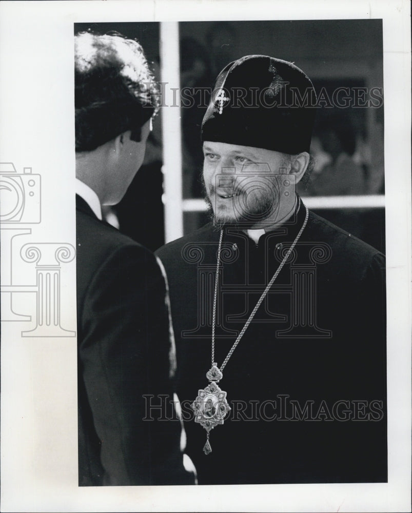 1982 Press Photo Archbishop Makary in the picture above. - Historic Images