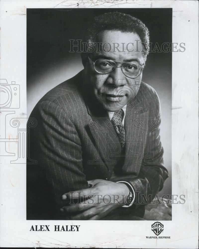 1977 Author Alex Haley the man in the picture. - Historic Images