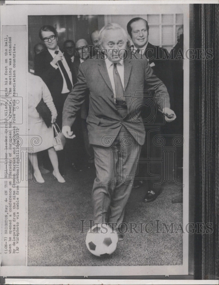 1972 England Labor Leader Harold Wilson/European Toy Traders Meeting - Historic Images