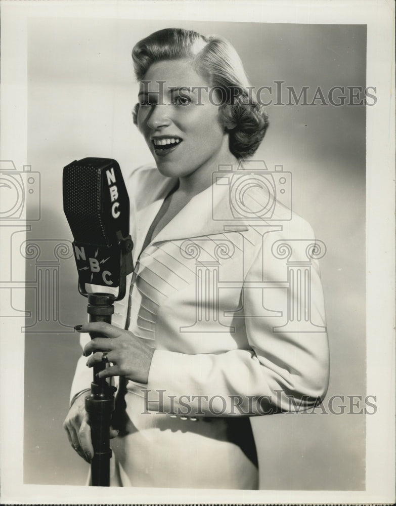 1949 Eillen Wilson American Singer. - Historic Images