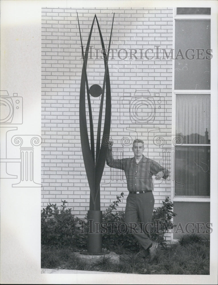 1969 John Johnson Sculptor Outside Raymond James Associates Building - Historic Images