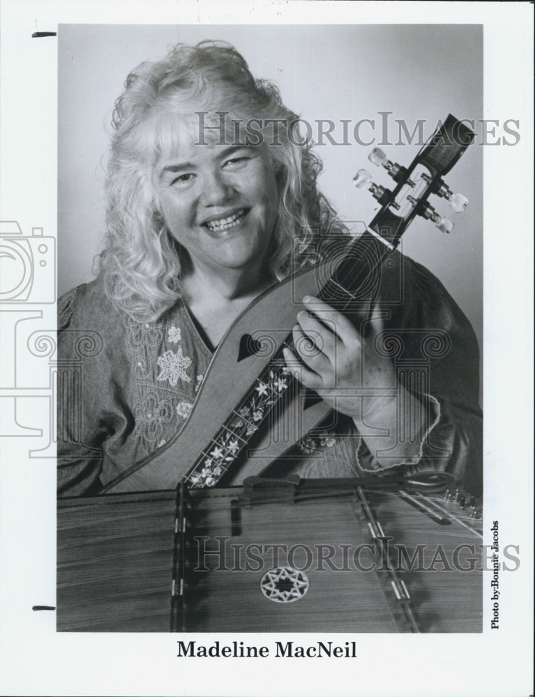 1998 Press Photo Madeline MacNeil - Historic Images