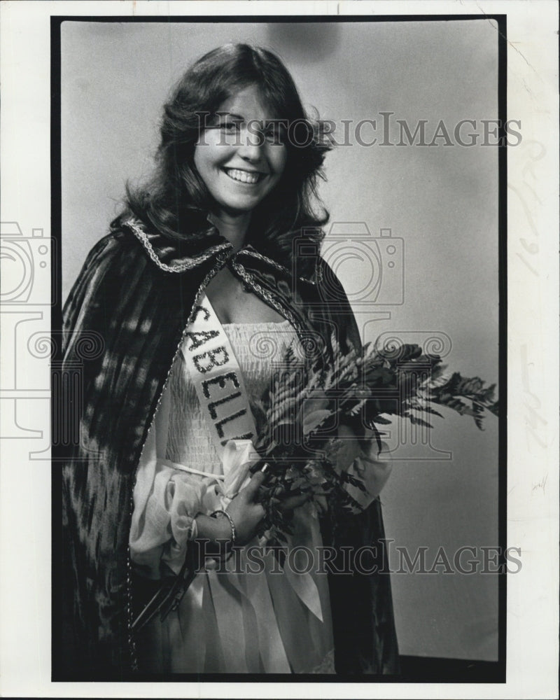 1976 Debbie Ann Mallette Italian Club Queen - Historic Images