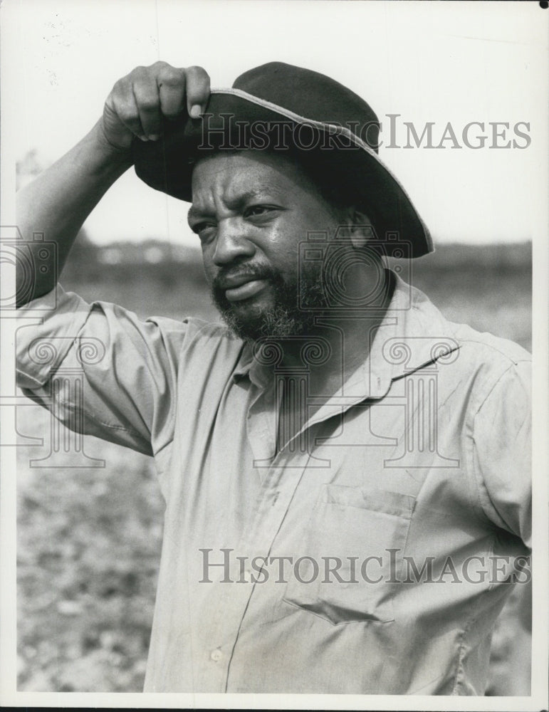 Press Photo Paul Winfield Angel City - Historic Images