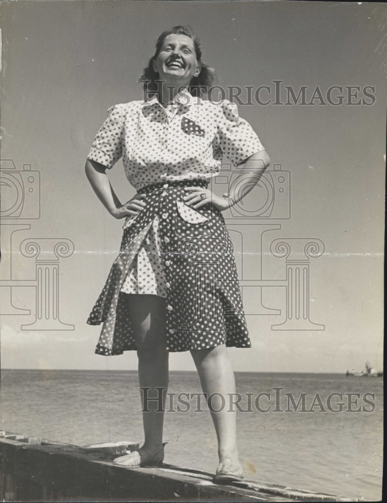 1940 Phyllis Chamberlain - Historic Images