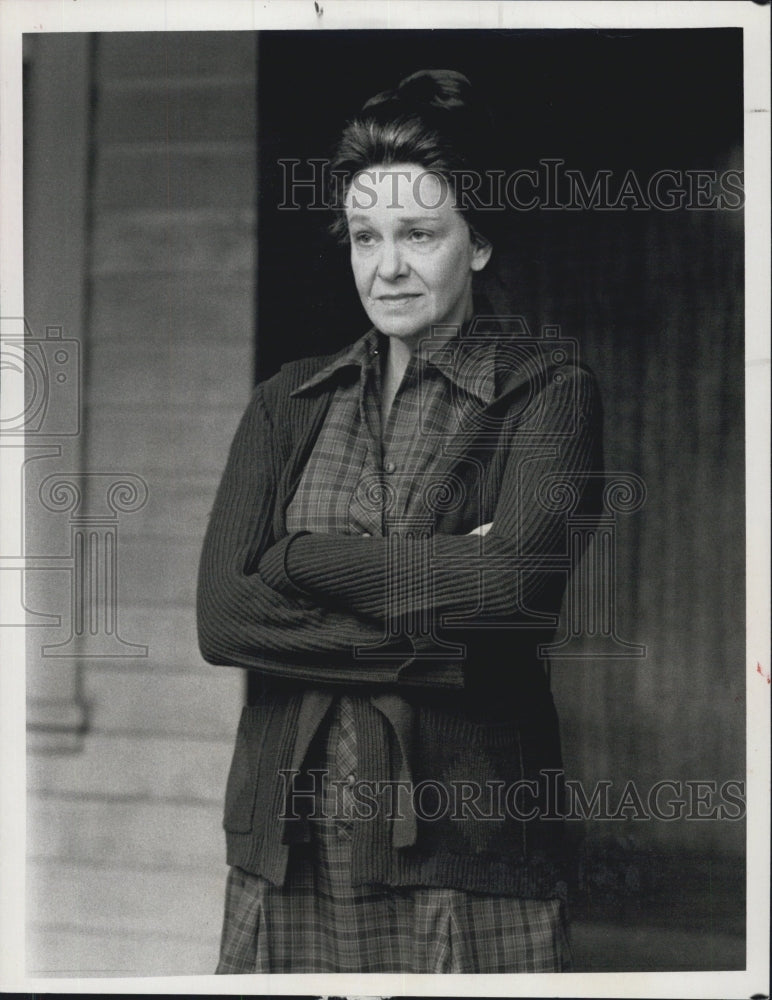 1977 Actress Geraldine Page in Something For Joey - Historic Images