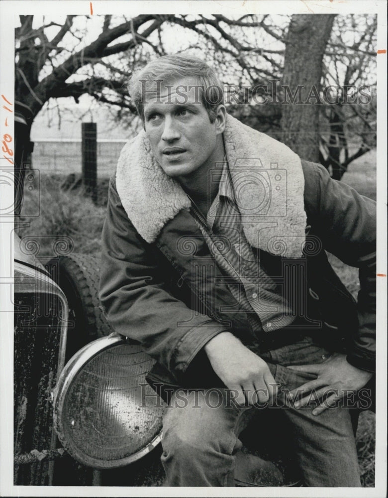 1974 Ken Howard in Manhunter - Historic Images