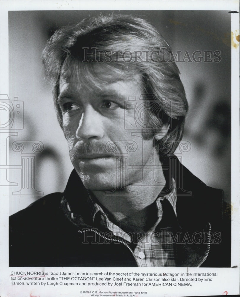 1982 Press Photo Actor Chuck Norris in The Octagon - Historic Images