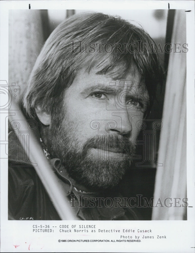 1985 Press Photo Chuck Norris Actor Martial Artist Code Silence Film Movie - Historic Images