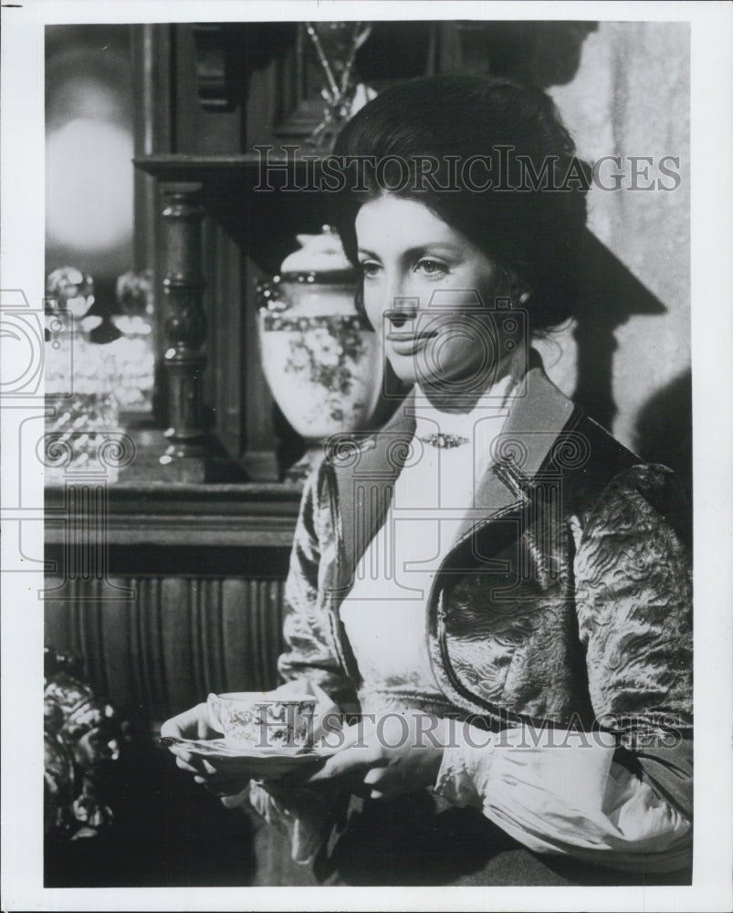 1973 Gayle Hunnicutt Actress Golden Bowl Drama Film Movie - Historic Images