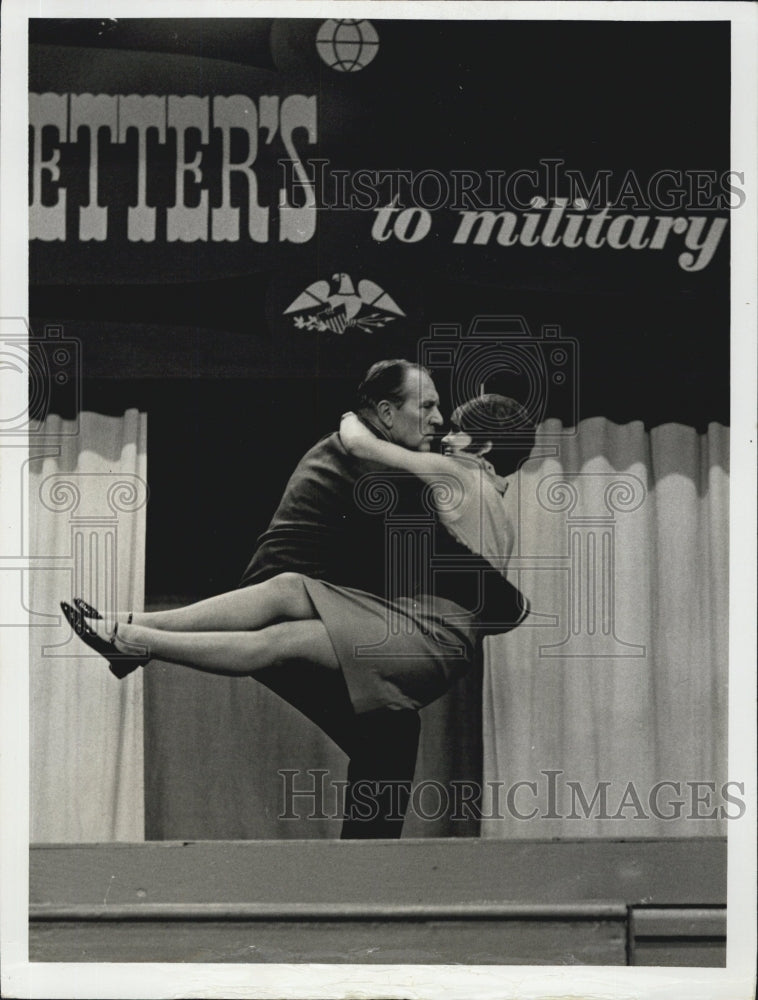 Press Photo Art Linkletter Does Jitterbug IN Art Linkletter's European Tour CBS - Historic Images